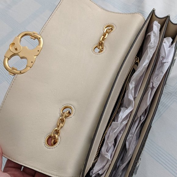 Meet your Posher, Sashimisa - Picture 5 of 8